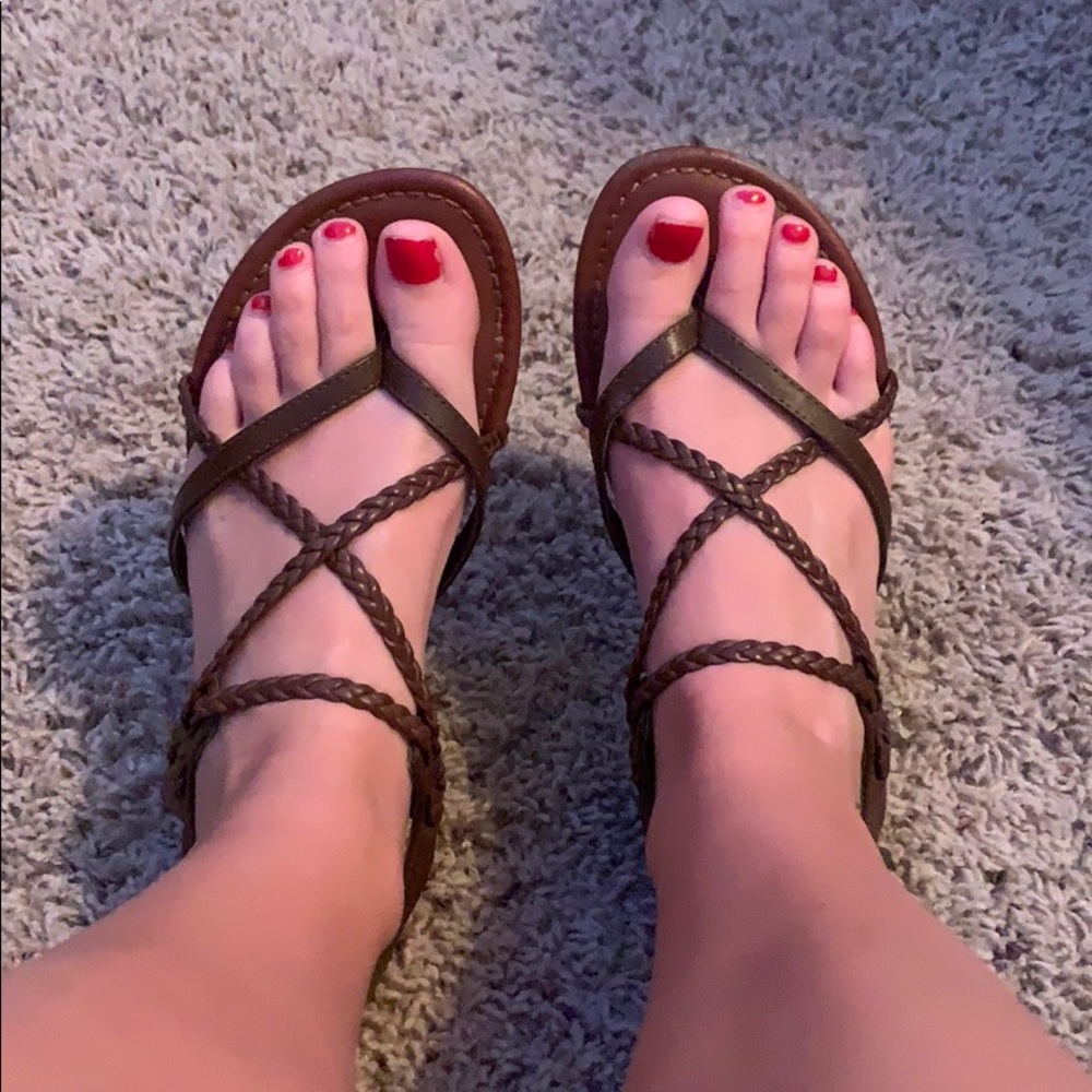 mia cross braided sandals
